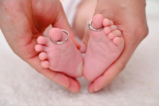 衡阳满月宝宝只放屁不排便